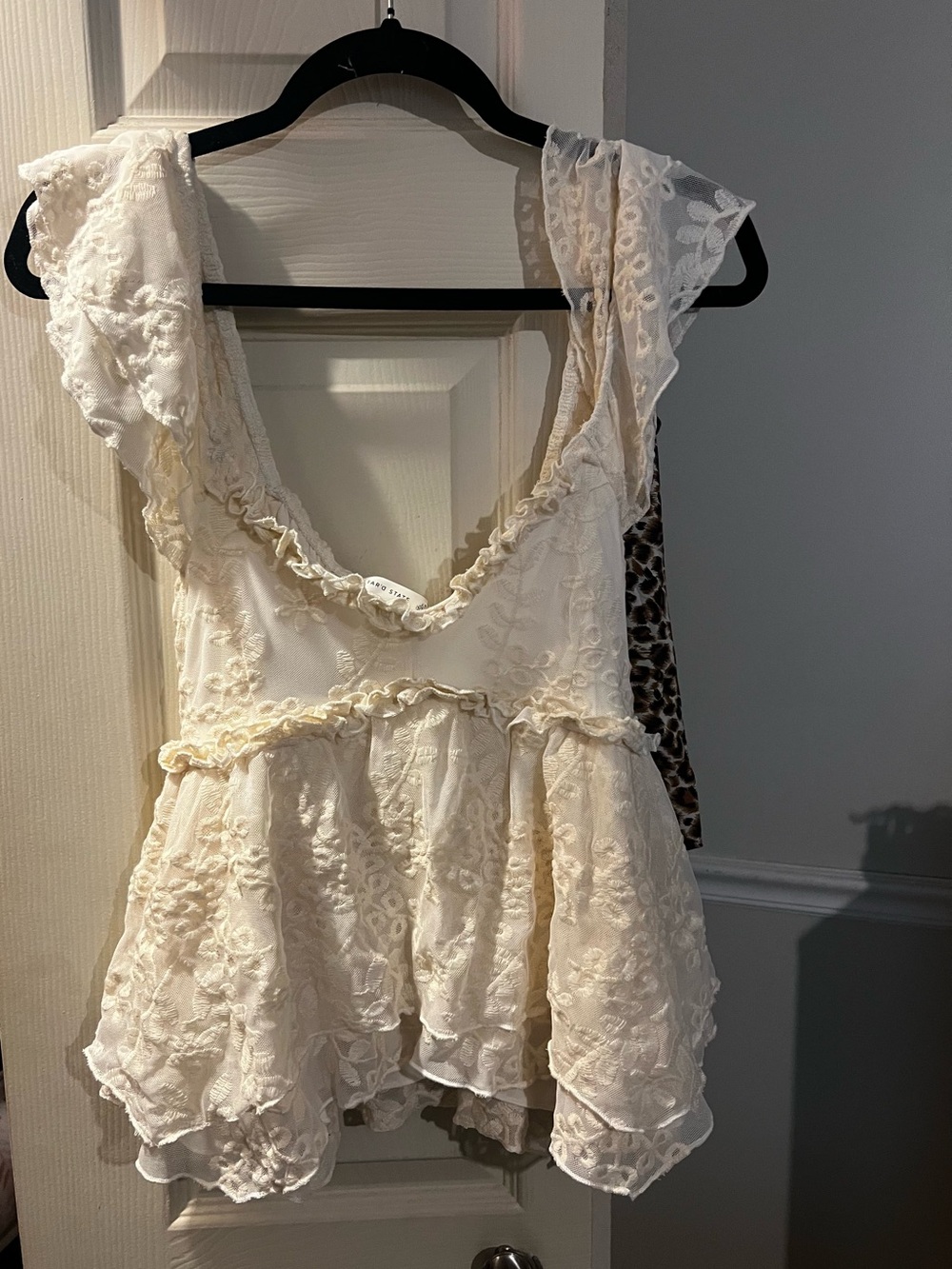 NWT Size Meium Altar'd State Cream Lace Ruffle Camisole